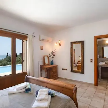 Olive Grove Infinity Views & Timeless Luxury Villa *